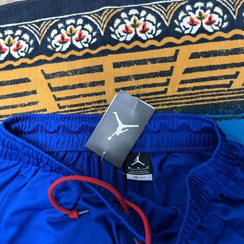 Blue Jordan mesh shorts NWT men medium 10inch inseam basketball baggy sportswear
